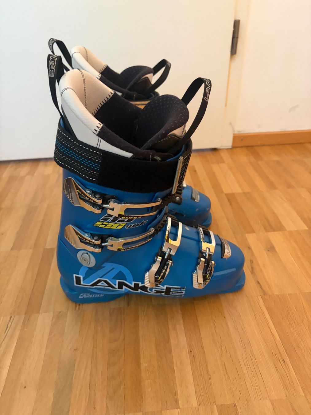 Lange Herrenschuhe: Lange Skischuh – Gebraucht aus Rüttenen von and_nm8v 2