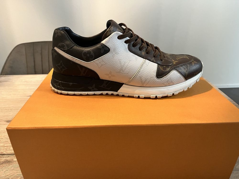 Louis Vuitton Scarpe da uomo: Louis Vuitton Run Away Sneaker Grösse 7½ – Usato da Cham venduto da Ridji