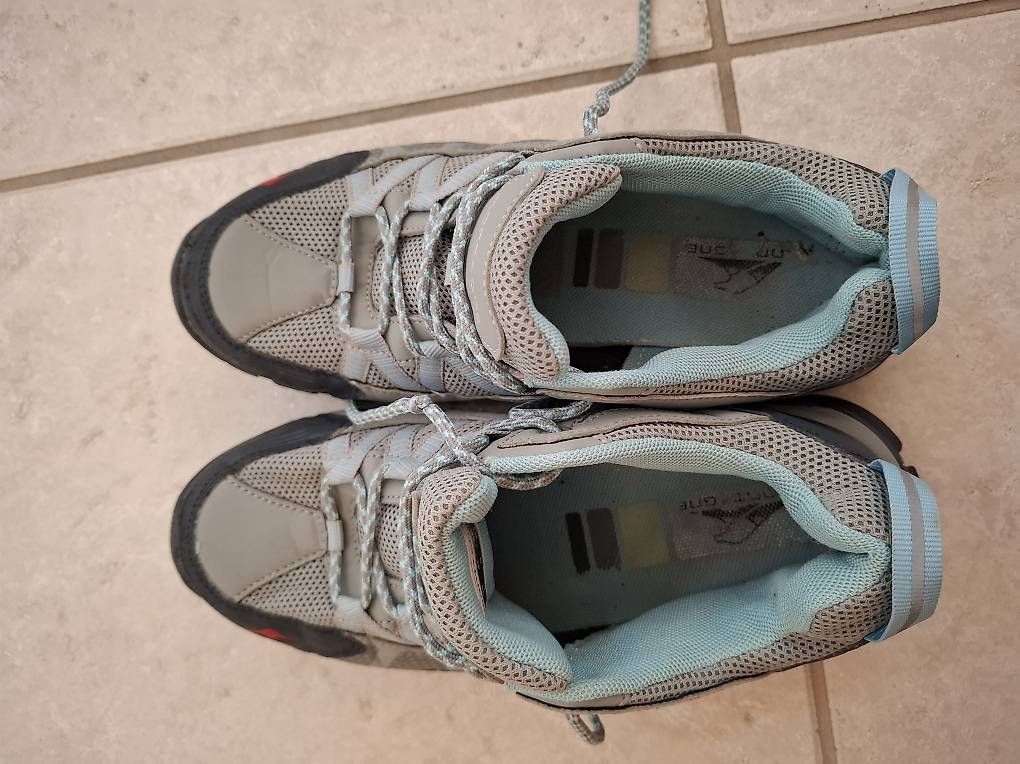 Damenschuhe: Wanderschuhe Grösse 39 – Gebraucht aus Stallikon von nor_9fxw 2