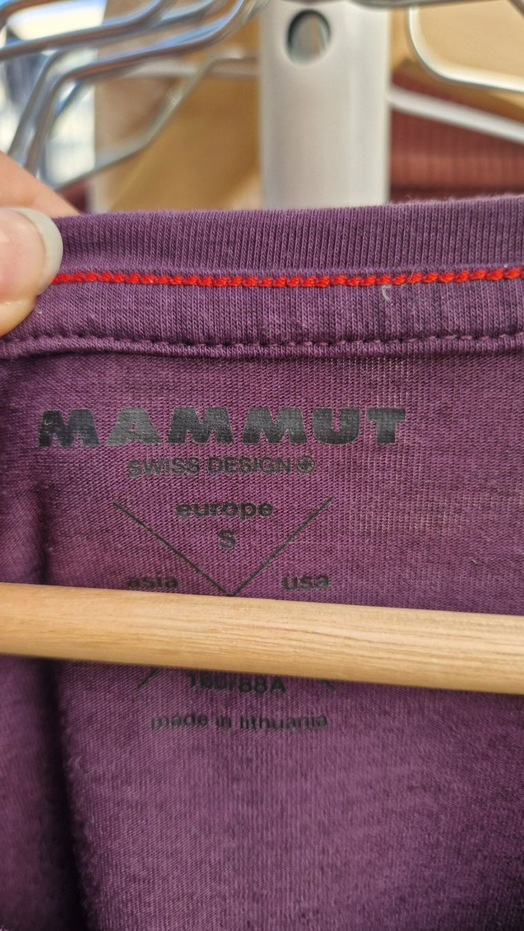 Mammut T-shirt: Mammut Sport Shirt – Usato da Zürich venduto da vanessa_A 1
