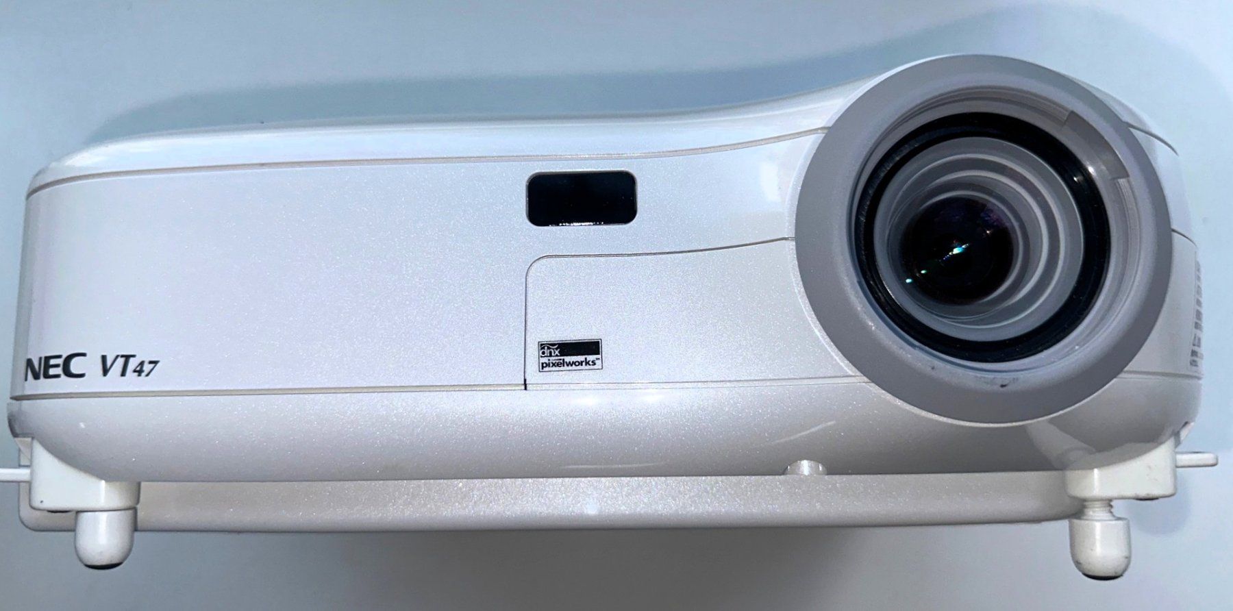 Nec Videoprojektoren: Beamer inkl. Kabel – Gebraucht aus Zürich von alocinnovregnes 2