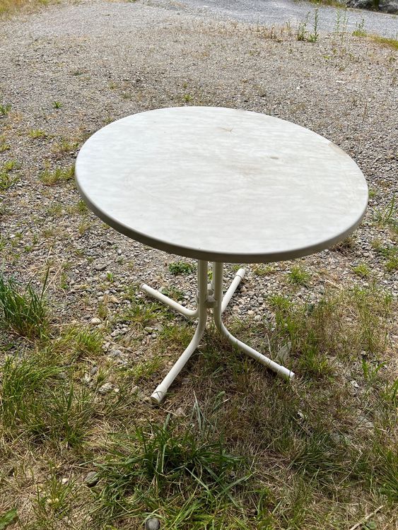 Kleiner runder Klapptisch ca. 80cm Durchmesser Kaufen auf Ricardo