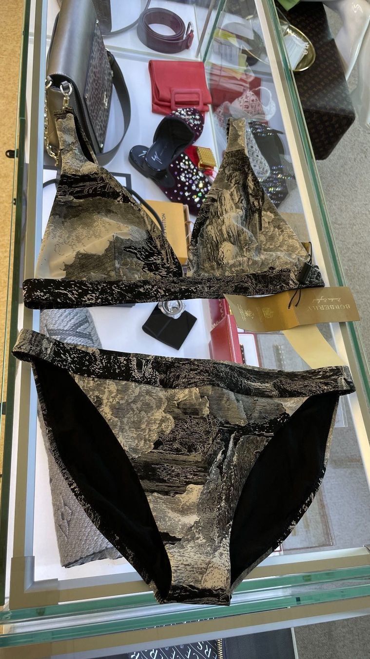 Burberry Costumi da bagno & Bikini: Burberry Bikini – Nuovo e nell'imballaggio originale da Lachen SZ venduto da HelvetiaLuxury 3