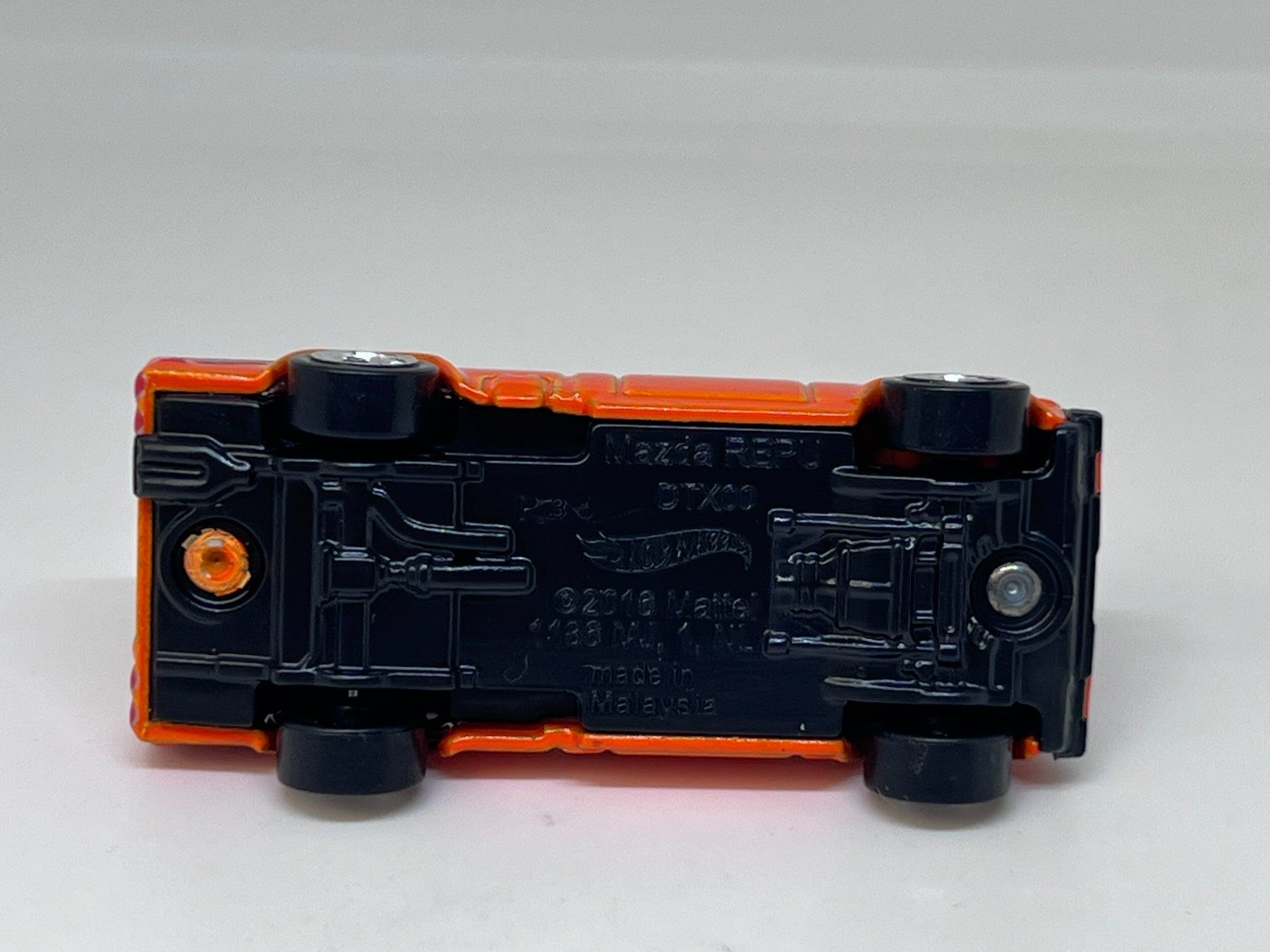 Hot Wheels Modellini d'auto: Hot Wheels Mazda Repu #490 – Usato da Wildegg venduto da LaaBoutique 3