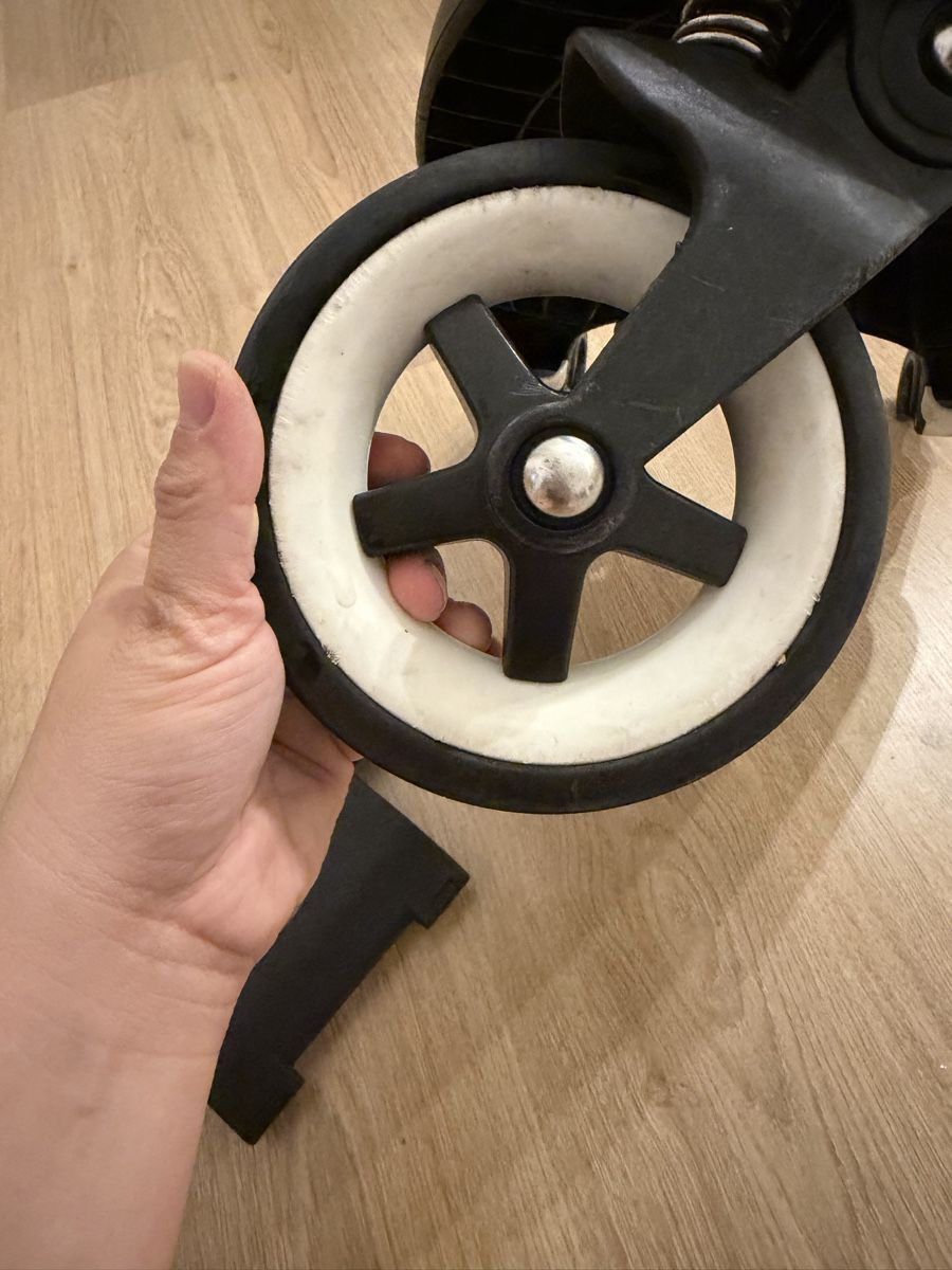 Bugaboo Accessori per carrozzine: Bugaboo Trittbrett/Mitfahrbrett mit Adapter – Usato da Füllinsdorf venduto da _niki_ 1