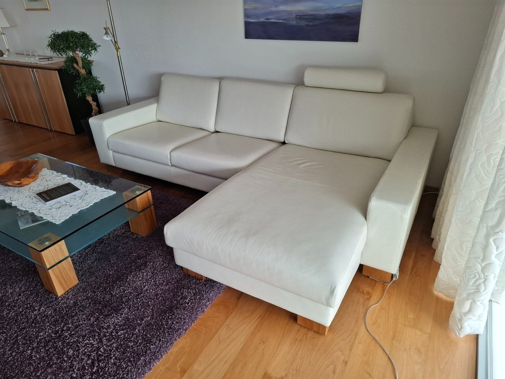 Divani: Helles Ledersofa mit Salon-Tisch – Usato da Buchs ZH venduto da Jaipur01 3