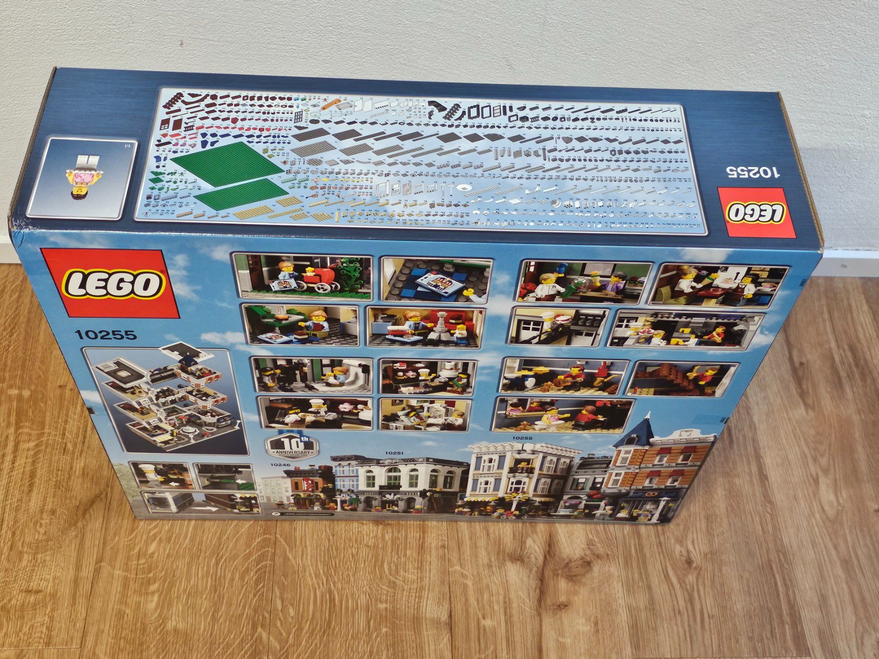 Lego Kit di costruzioni: LEGO Creator Expert 10255 Assembly Square / Stadtleben (OVP) – Nuovo e nell'imballaggio originale da Inwil venduto da rb5unicorn 5