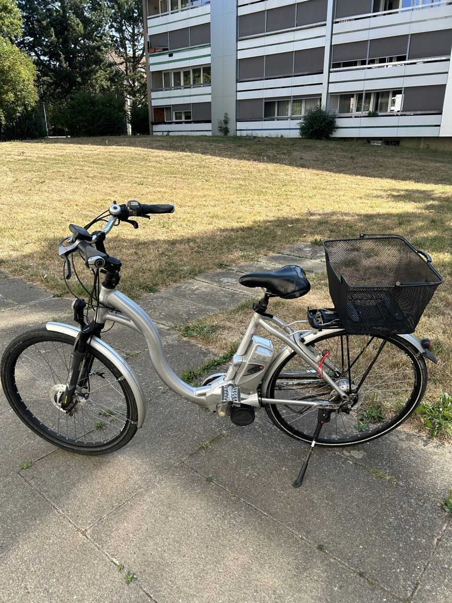 Flyer Biciclette: Flyer Dekekt für ersatzteile spendler oder export – Usato da Egerkingen venduto da G1970B 5
