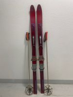 Ski (KA), schöne Dekoski von ca. 1960 mit Stöcken