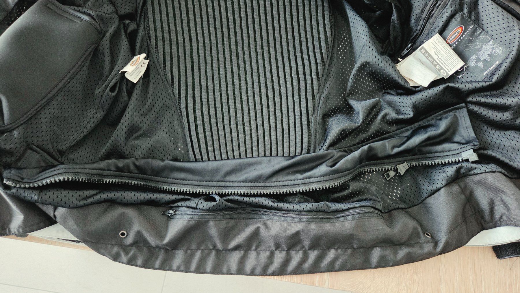 Held Giacche: HELD Sonic Mesh Motorrad-Sommerjacke grau/schwarz, Gr. L – Usato da Ittigen venduto da bluesboy_66 3