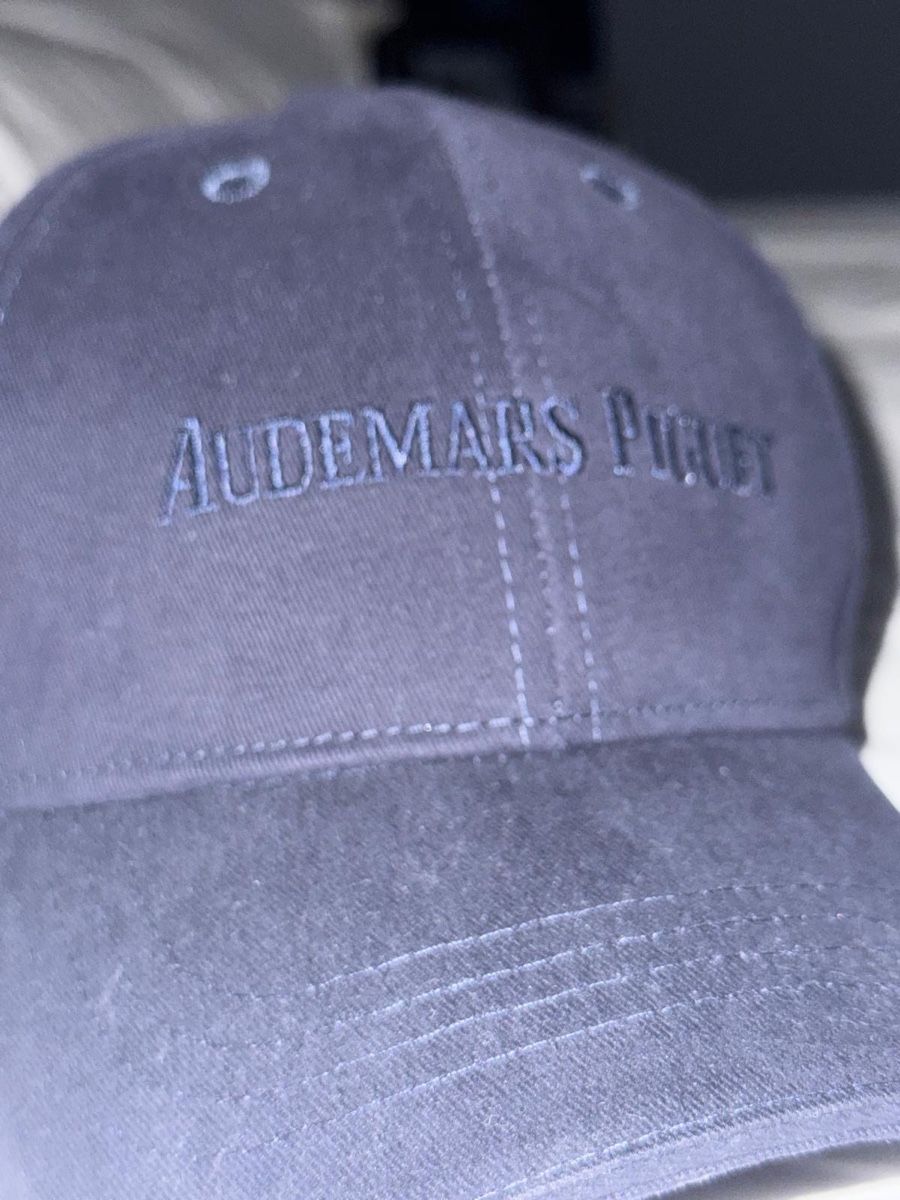 Audemars Piguet Copricapi, berretti & cappellini: Audemars Piguet Casquette, hat – Nuovo (secondo la descrizione) da Collonge-Bellerive venduto da alejan_0984 1