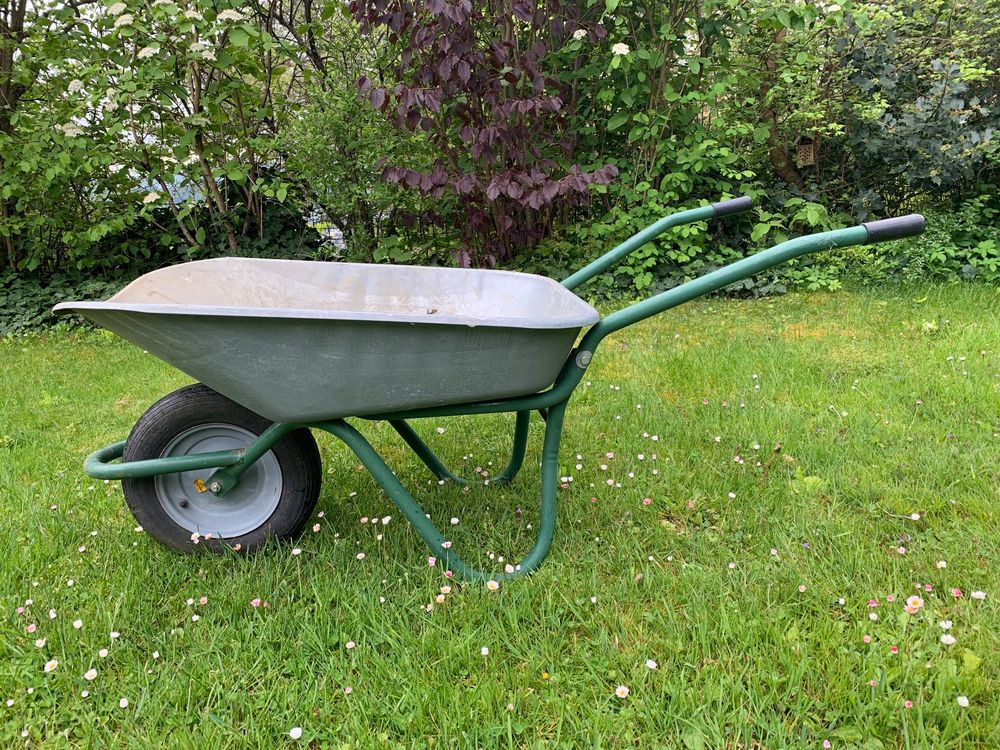 Schubkarre für Garten aus Metall ab CHF 1. Kaufen auf Ricardo