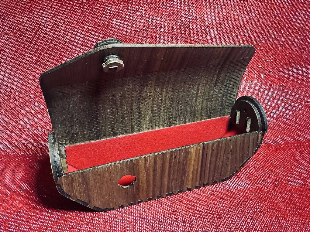 Cover & Protezioni schermo: Étuis pour lunette rigide neuf – Usato da Vinelz venduto da Sevy100 4