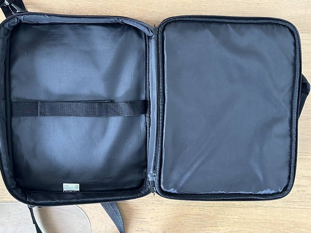 Taschen: Sac ordinateur portable targus   – Gebraucht aus Pully von Geraldine10 2