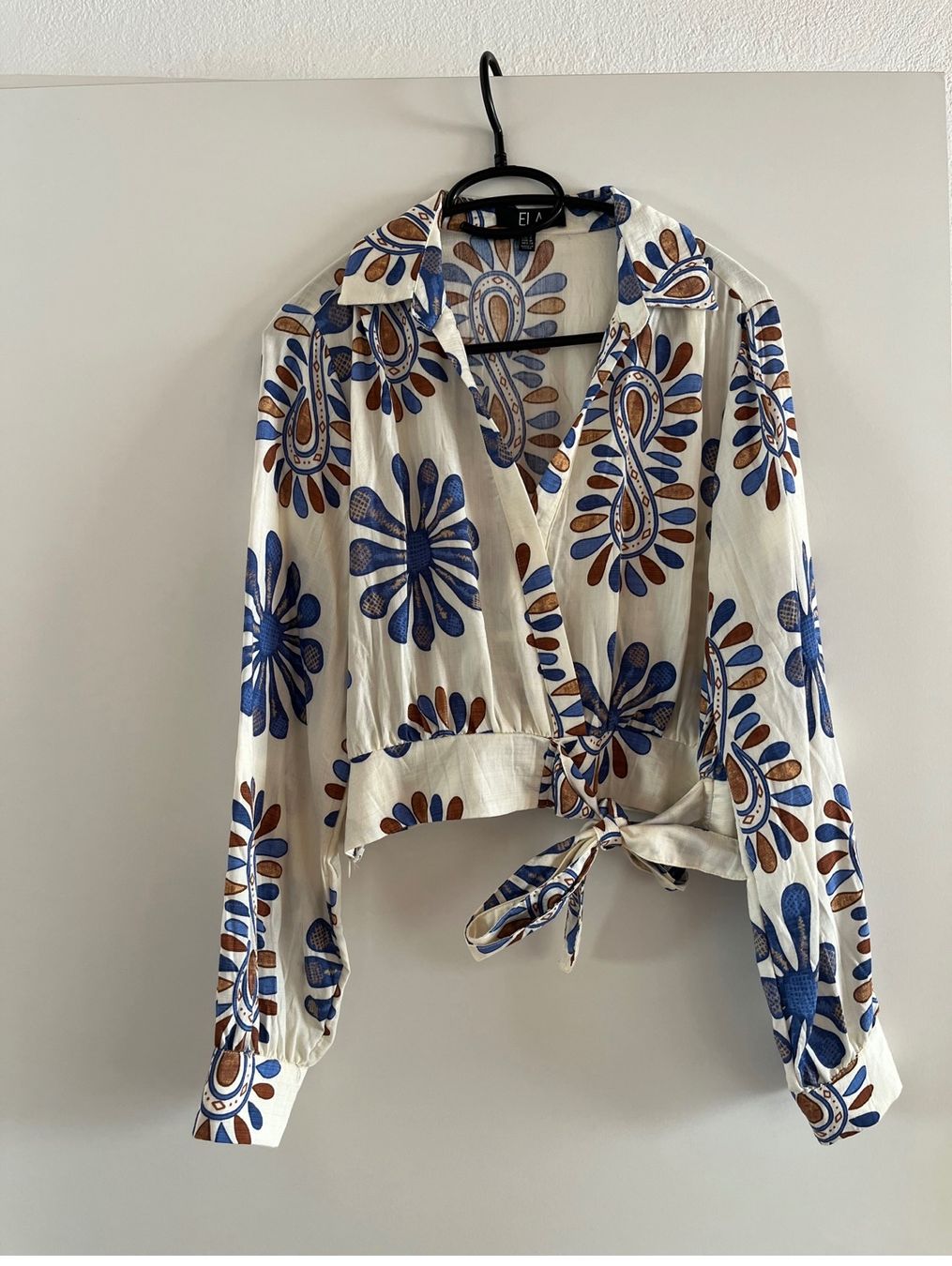 Camicette: Gemusterte Bluse - NEU – Nuovo (secondo la descrizione) da Domat/Ems venduto da sarab_18