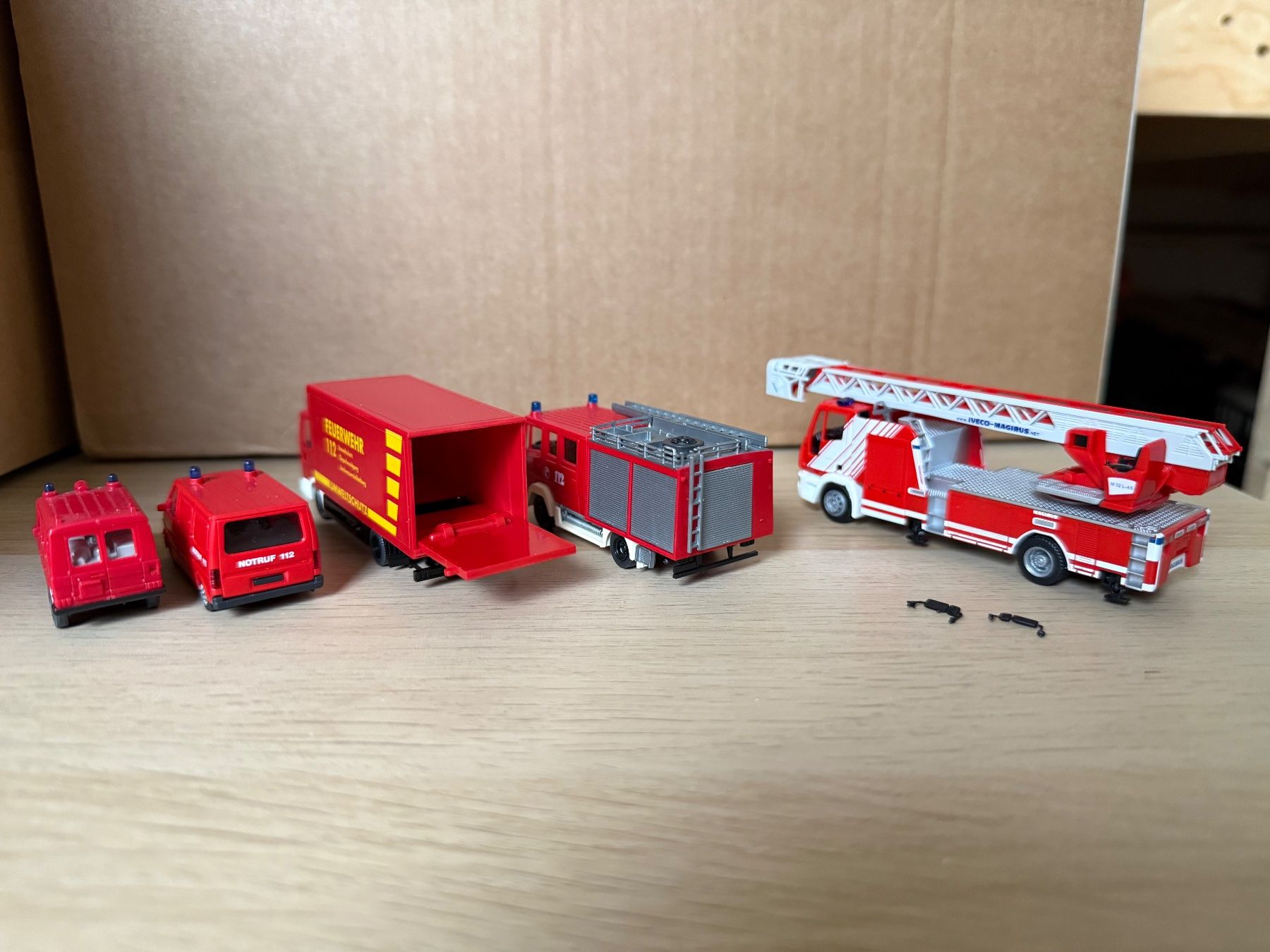 Herpa Kit di modellismo & Modellini statici: Lot 4 modèles réduits pompier 1/87 – Difettoso da Morrens VD venduto da YannD02 2
