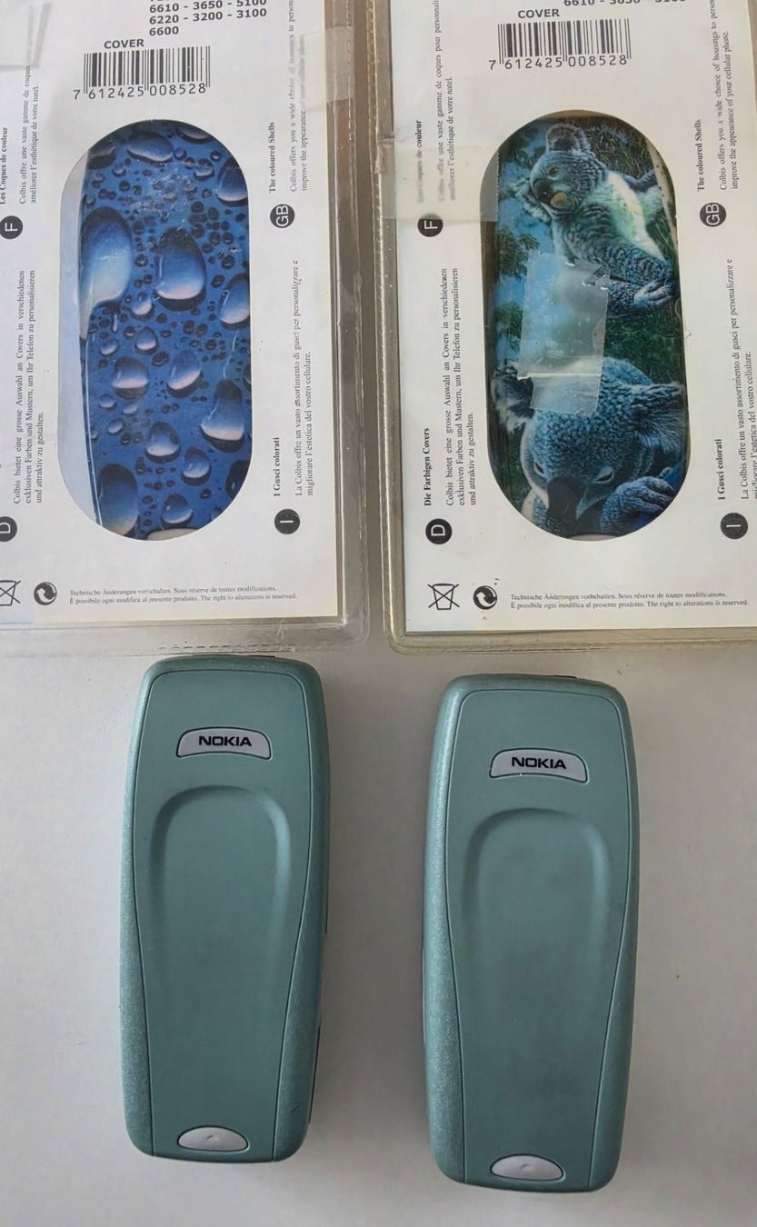 Nokia Portables: Nokia 3310 Handys mit 3 Covers gebraucht – Défectueux à Kloten par Travolli 1