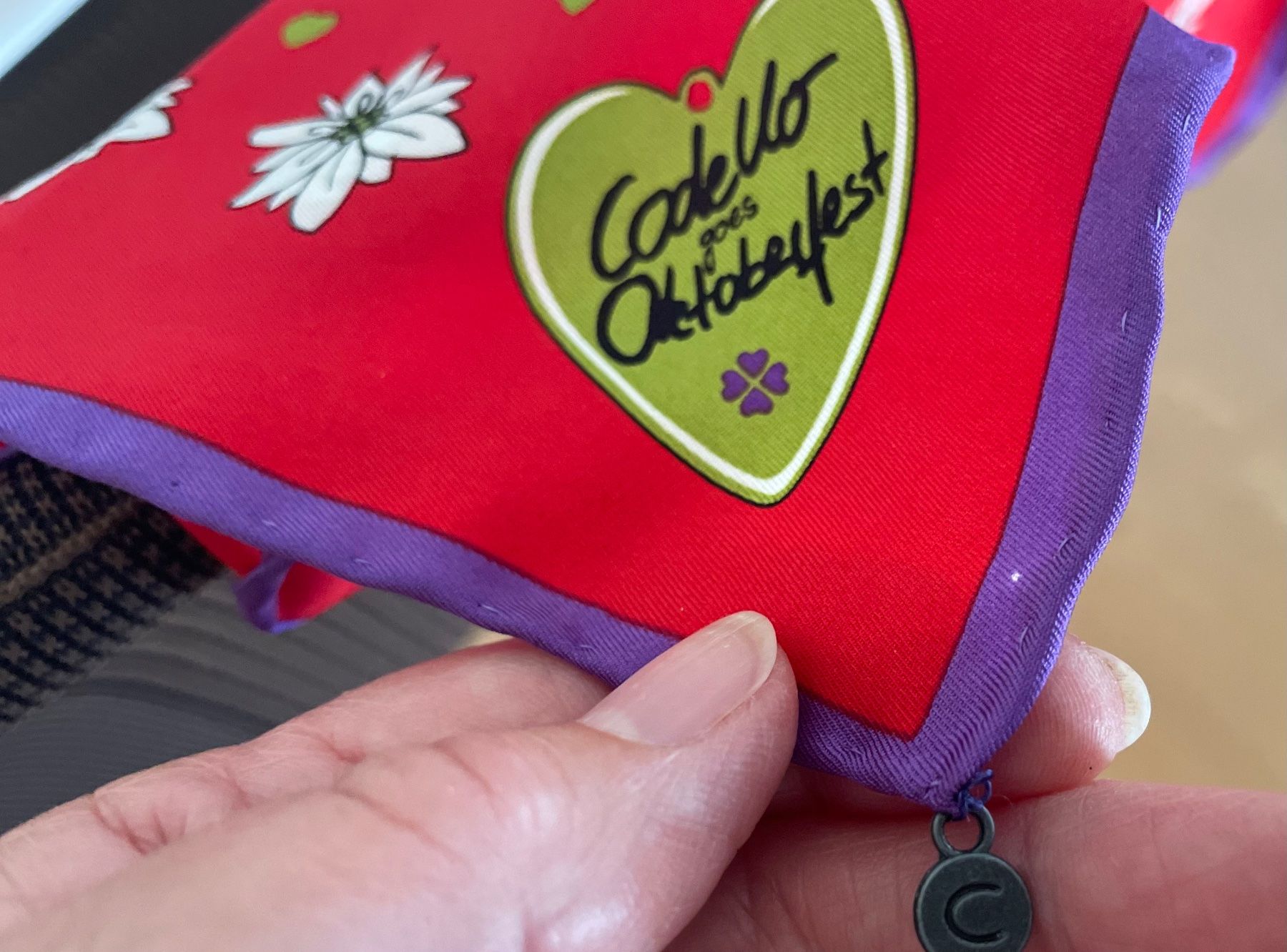 Codello Foulards, Tücher & Schals: Oktoberfest - Seidentuch Codello – Neu (gemäss Beschreibung) aus Ebikon von elischka 1