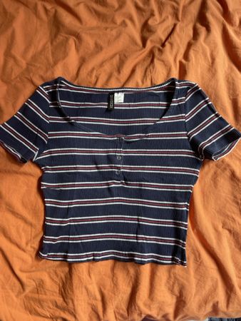 Gestreiftes Shirt von H&M, Grösse S, blau rot weiss, Knöpfe