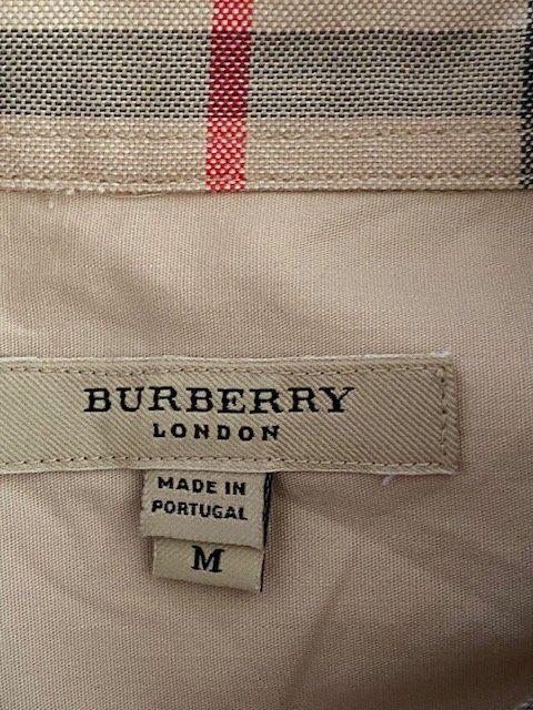 Burberry Blusen: Original Burberry Shirt – Gebraucht aus Küssnacht von Flowerlady 3
