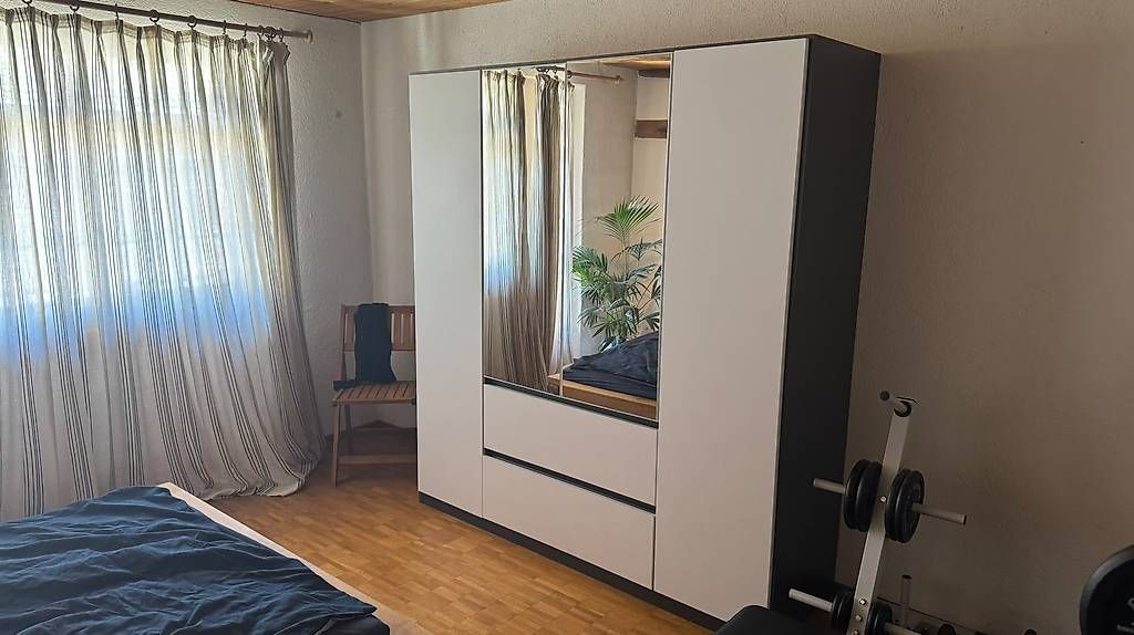 Schränke: Schrank – Gebraucht aus Tägerwilen von mia_x7n5