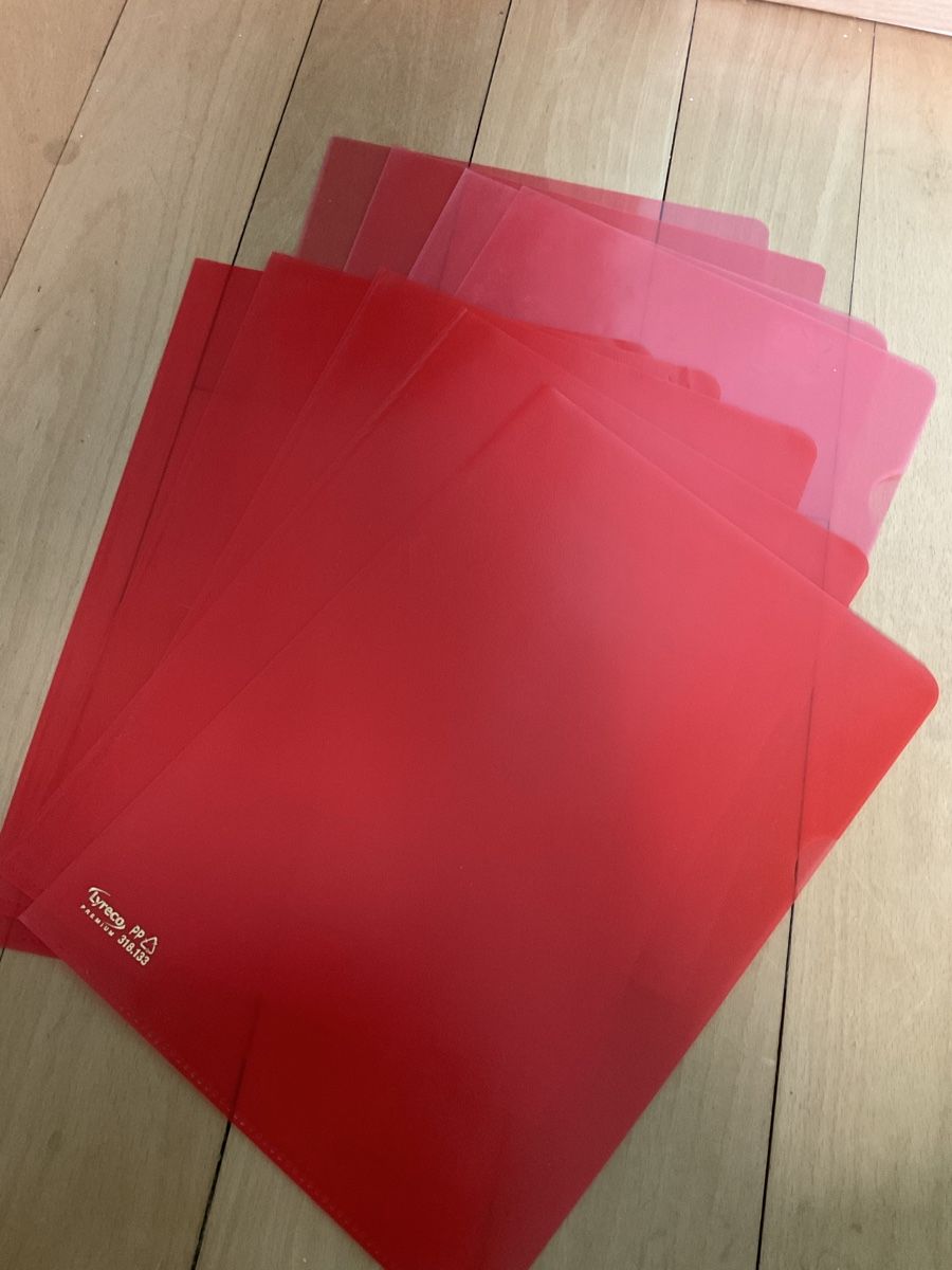 Raccoglitori: Sichtmappen A4 rot durchsichtig gebraucht – Usato da Schaffhausen venduto da s.ehrb