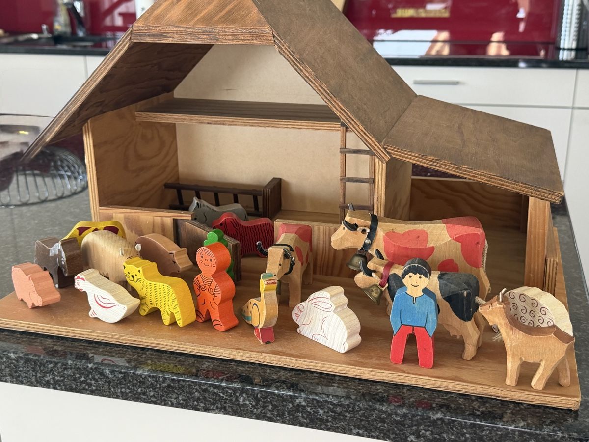 Giocattoli: Bauernhof aus Holz – Usato da Niedergösgen venduto da Lifestyle-85 1