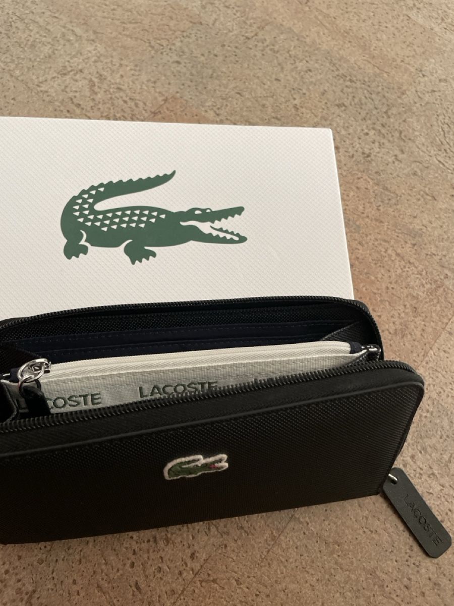 Lacoste Portamonete: Lacoste Portemonnaie – Nuovo (secondo la descrizione) da Liebistorf venduto da ali_tbx8 1