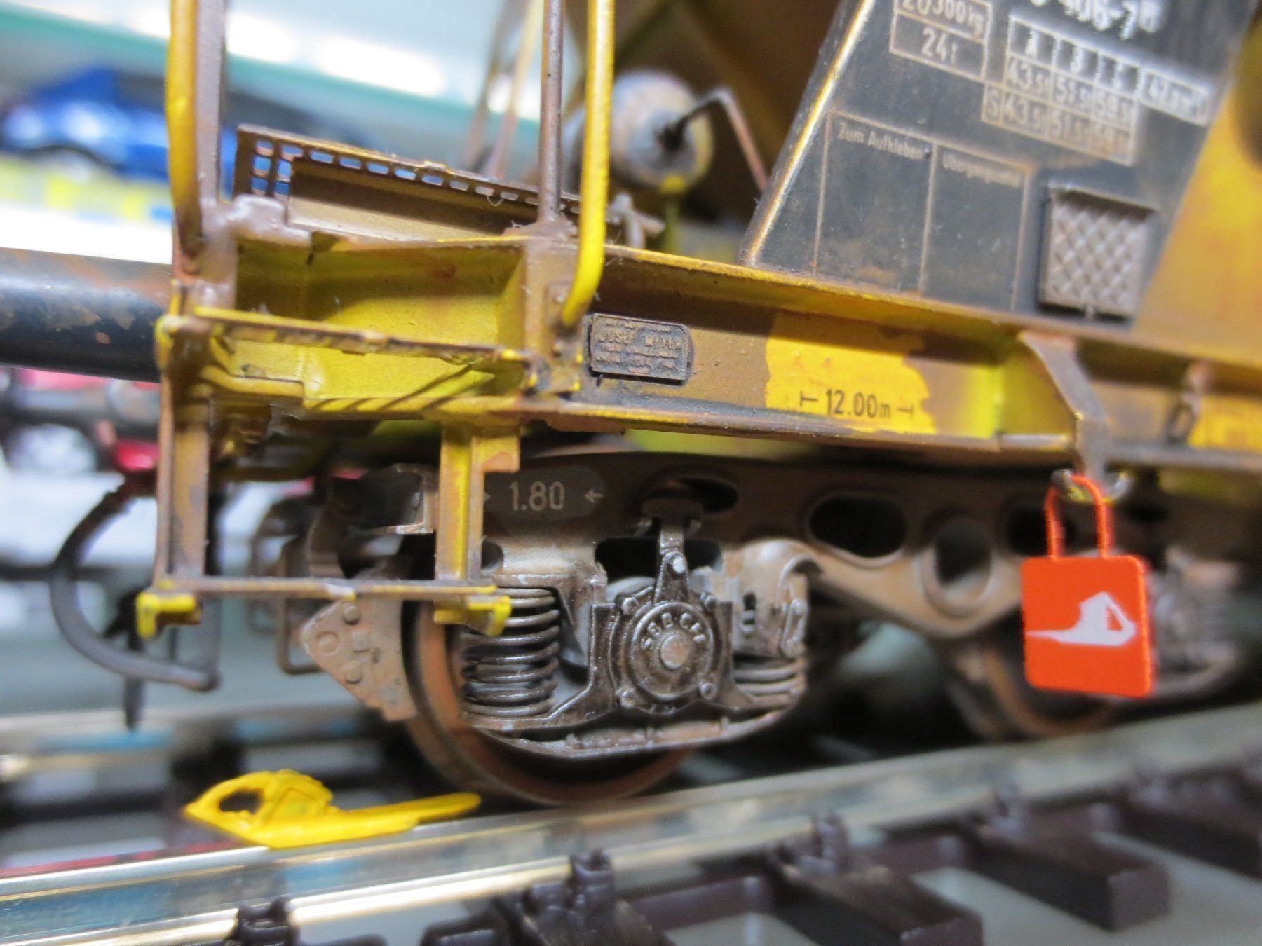 Modellini di ferrovie: Hemmschuh + Warntafel-Set Messing – Nuovo e nell'imballaggio originale da Gossau SG venduto da freighttrain 1