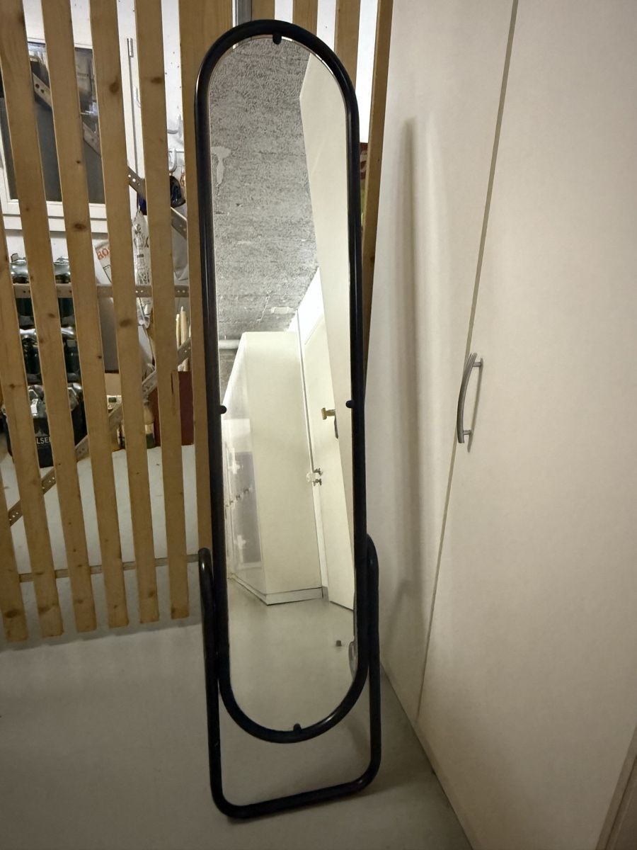 Specchi: Standspiegel schwarz oval – Usato da Baar venduto da -fatos-