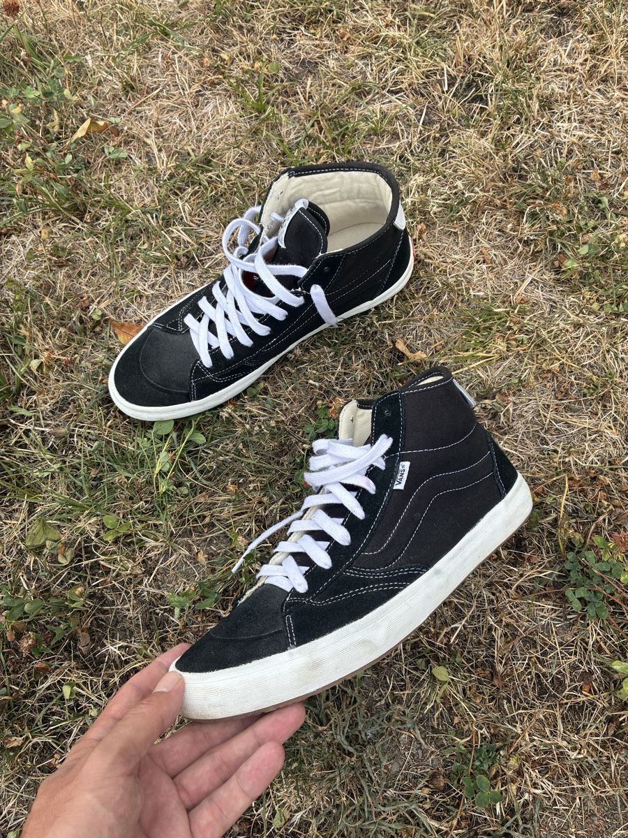 Vans Herrenschuhe: Vans Lizzie Armanto 45 / 11.5 – Gebraucht aus Villeneuve VD von Francoisgrand 1