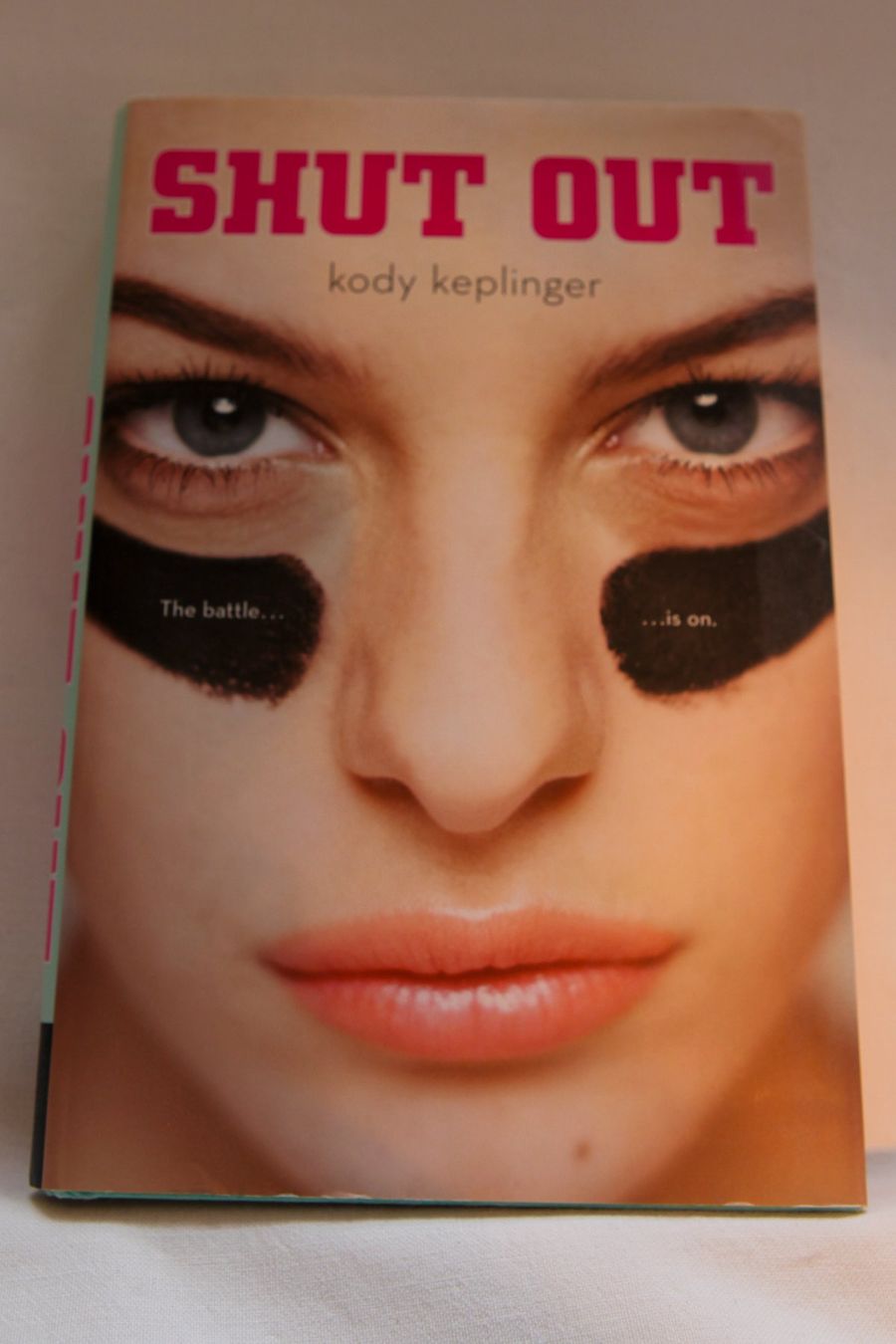 Libri: Buch Shut Out (engl.) – Usato da Mörschwil venduto da lilliput-land25