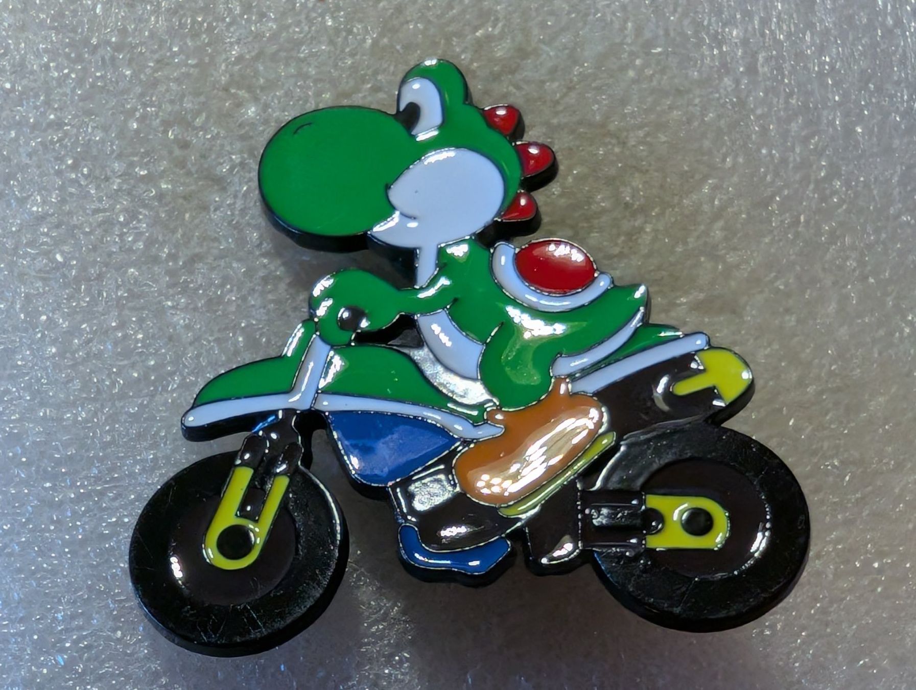 Placchette & Badge: Ansteckpin 218: Nintendo Super Mario – Usato da Oppligen venduto da Pin-Fall-Shop