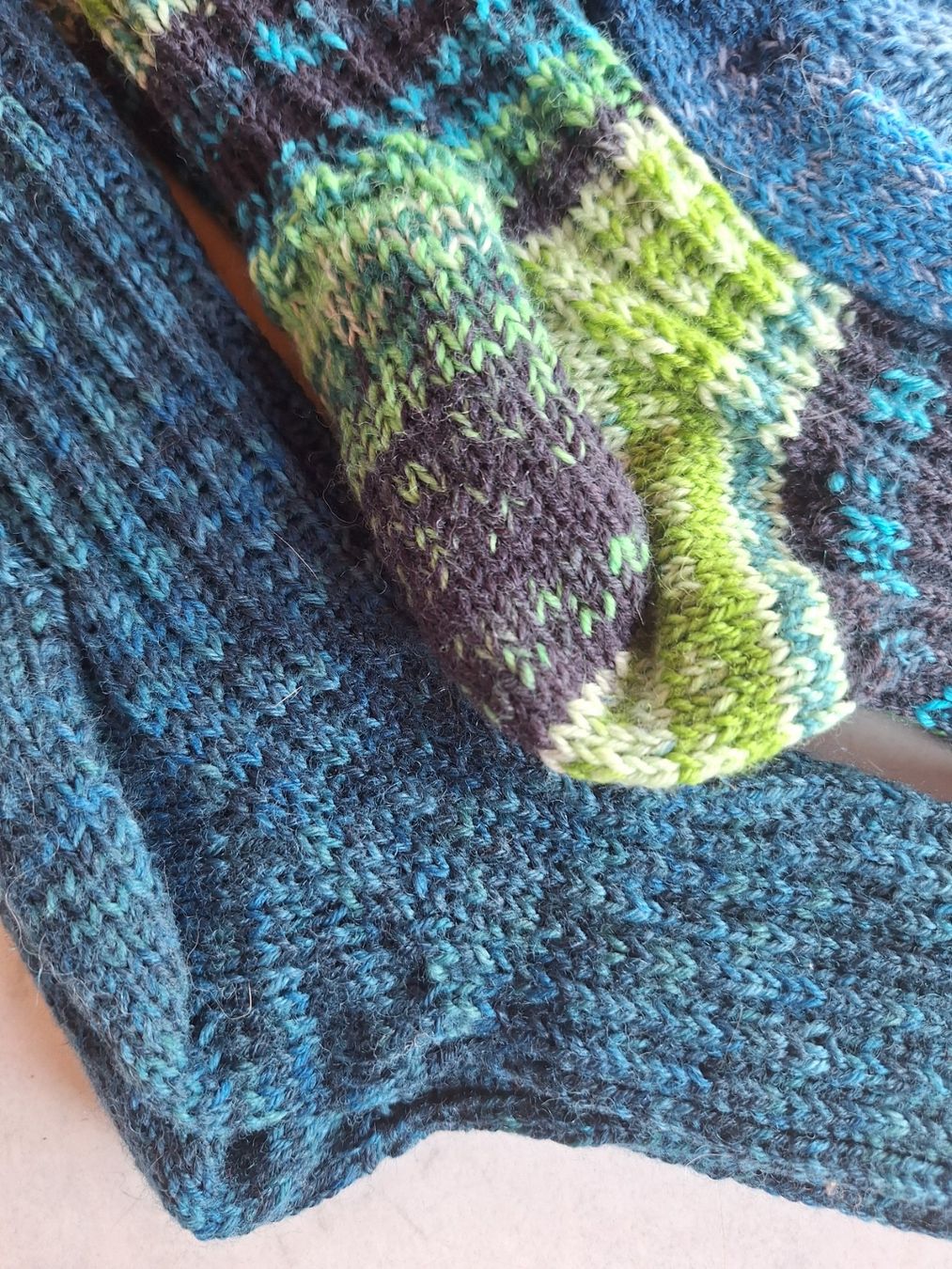 Calze: 4 PAAR SOCKEN HANDGESTRICKT - GR 40/41 – Usato da Huttwil venduto da Kunterbuntli 2