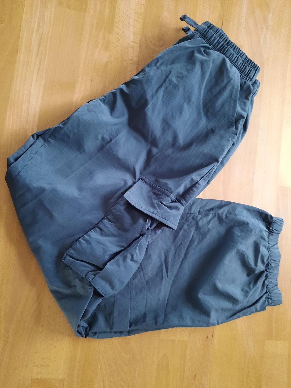 Pantaloni: Lässige leichte Cargohose, Gr. 164 – Usato da Jonschwil venduto da sonja8472 3
