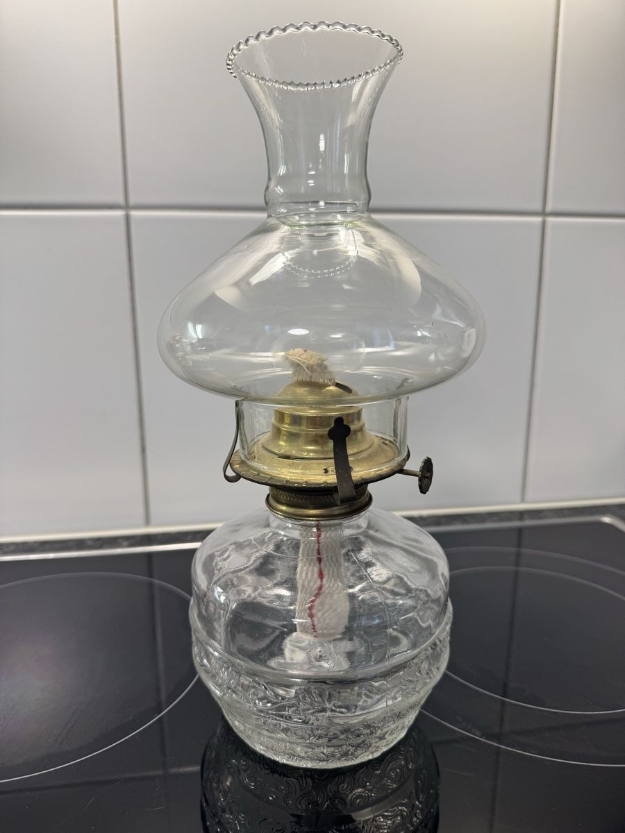 Lampade: wunderschöne Petrollampe – Nuovo (secondo la descrizione) da Schwerzenbach venduto da schwerzi70 1