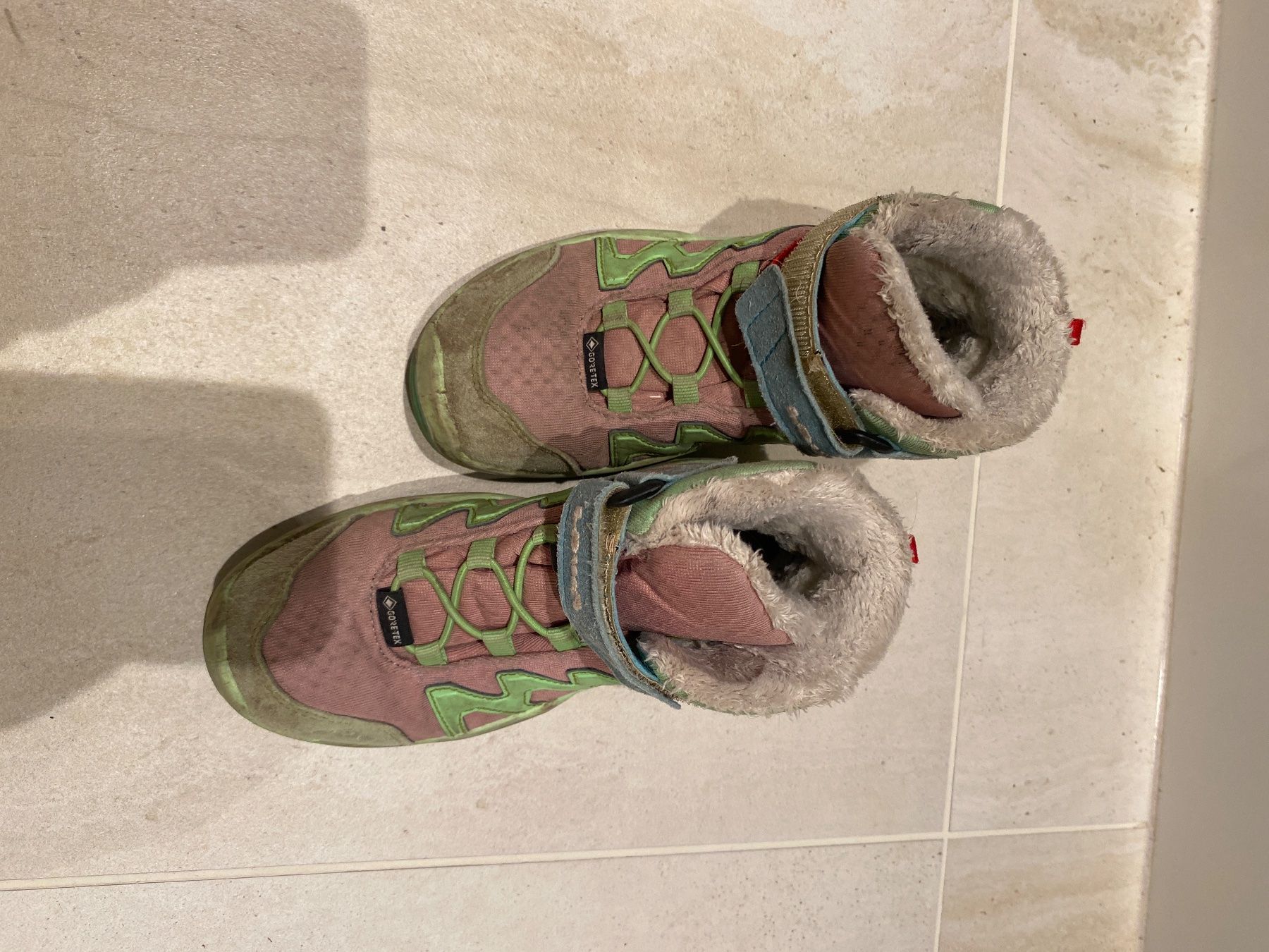 Lowa Schuhe für Jungen: Lowa gebrauchte Grösse 29 – Gebraucht aus Kilchberg ZH von Aquaria_u