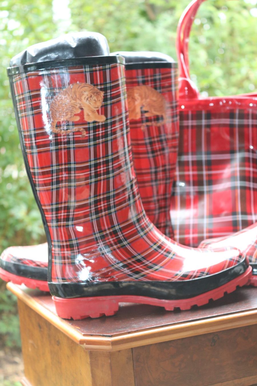 Scarpe da donna: Dreiteiliges Set mit einem auffälligen Schottenkaro-Muster – Nuovo (secondo la descrizione) da Frick venduto da Emma2026 1