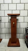 Zaor Stand Monitor Cherry/Black