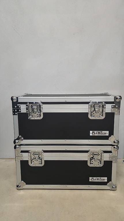 Reisekoffer: 2x Flyht Pro Case Flat Par S – Gebraucht aus Krauchthal von Sigla