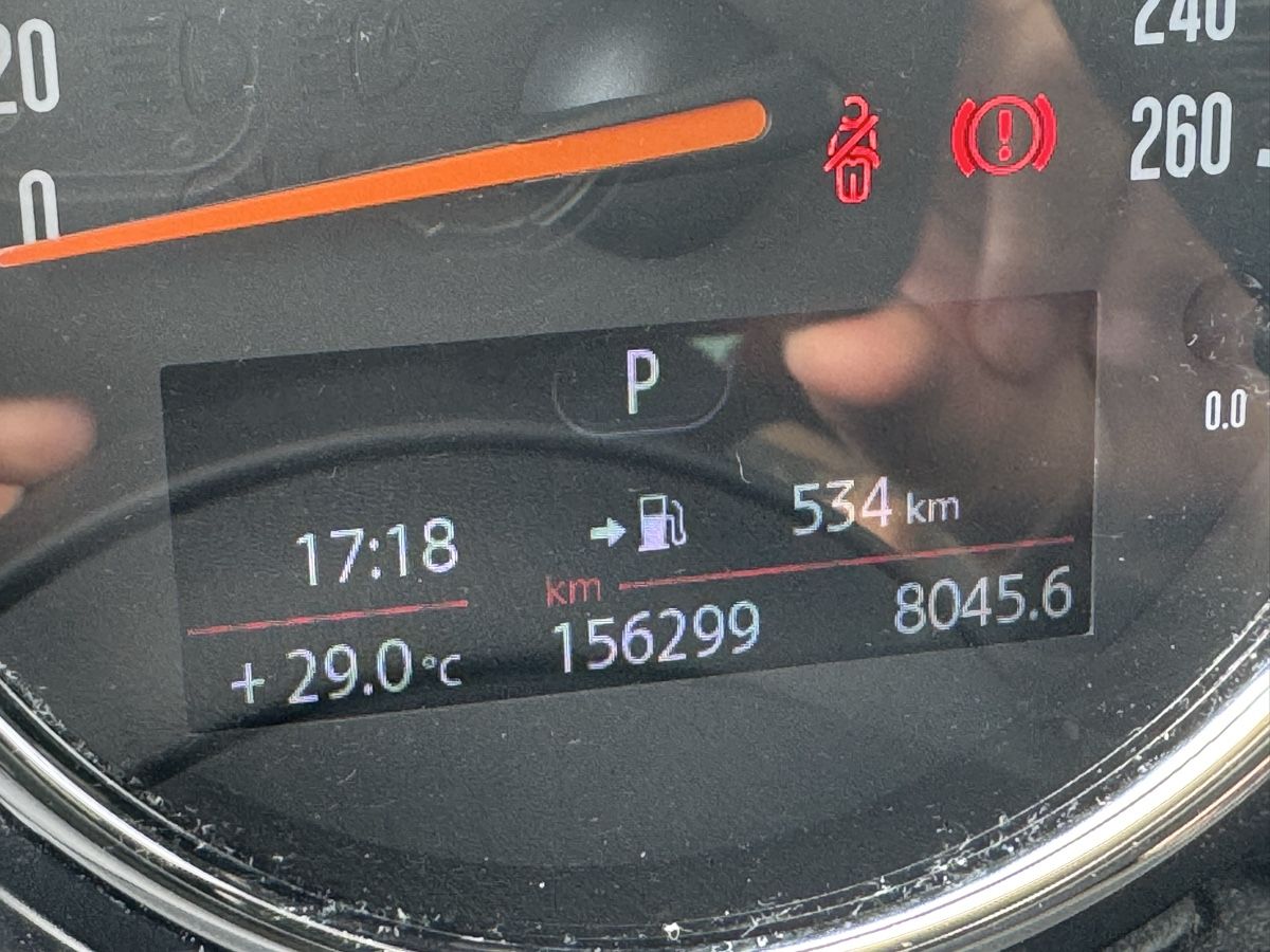 Mini Autos: Mini Cooper Steptronic Automat mit Garantie – Gebraucht aus Bassersdorf von mmikolaj 5