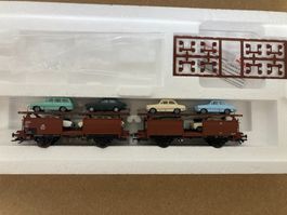 Märklin H0 46127 Autotransportwagen Laae 52 mit 8 VW PKW, DB