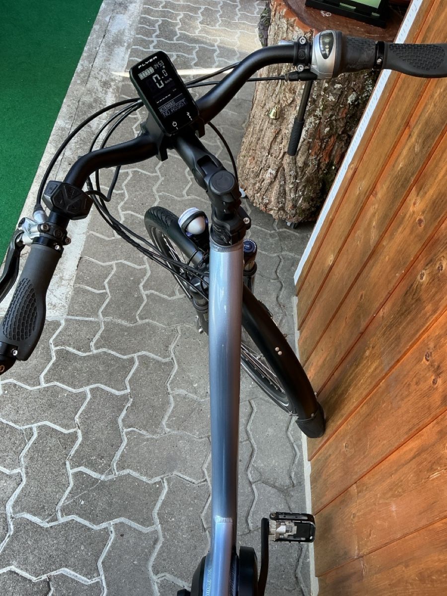 Flyer Biciclette: Schöner Flyer e-bike C 8.1 Premium  – Usato da Oberbuchsiten venduto da Tesin3 3