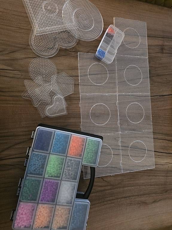 Bastelsets: Bügelperlen- Set – Gebraucht aus Pfungen von zana2007