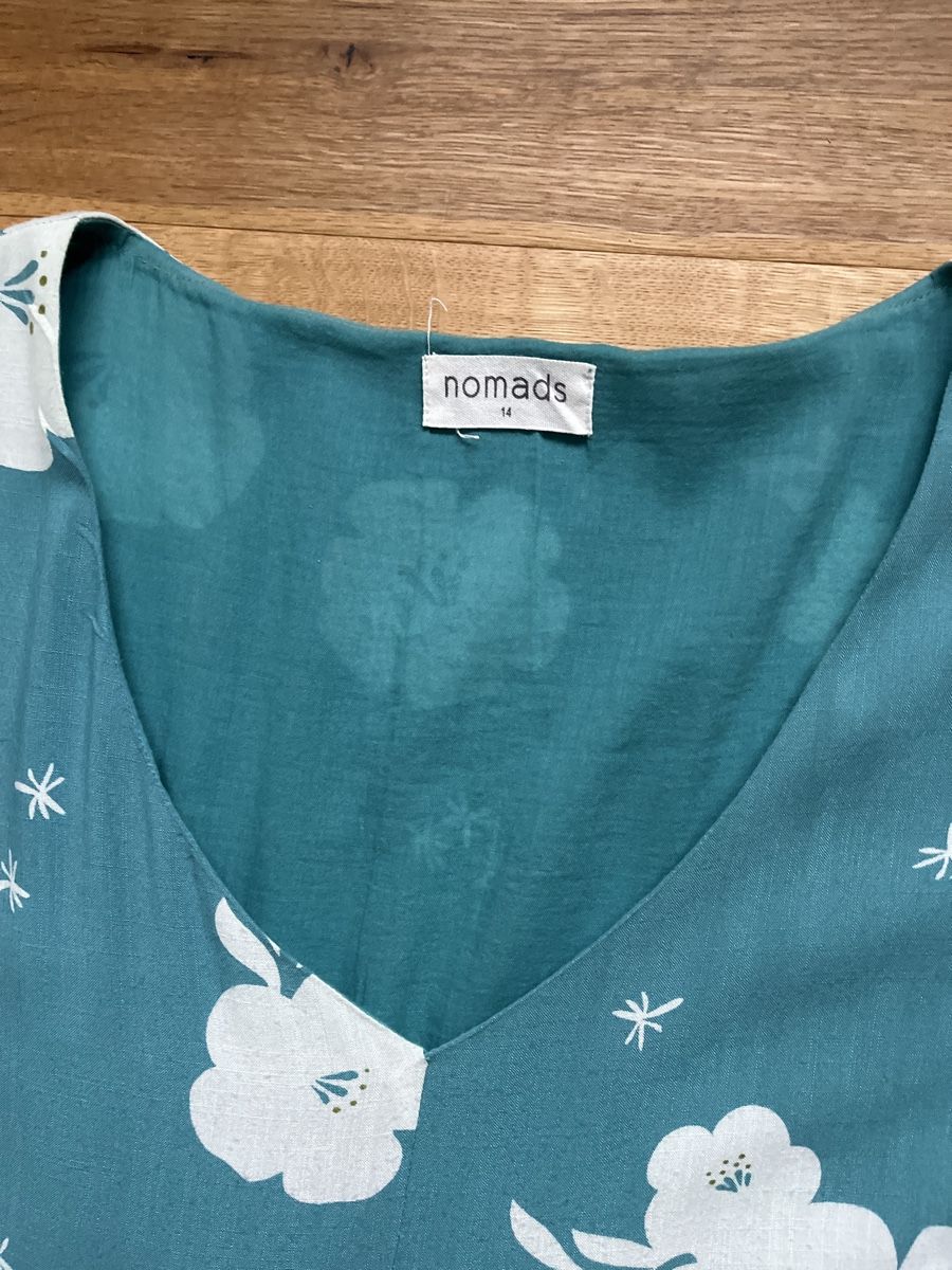 Kleider: Nomads, Gr. 42, Sommerkleid mit Blumenmuster – Gebraucht aus Weesen von Engadinerin 1