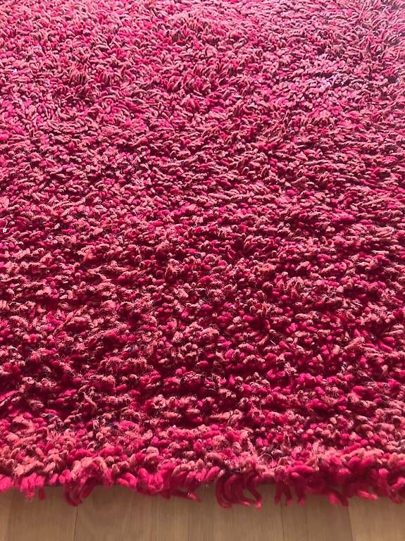 Tappeti: Schnäppchen: Hochflor Teppich Schurwolle Rot – Usato da Wabern venduto da fel_r5by 1
