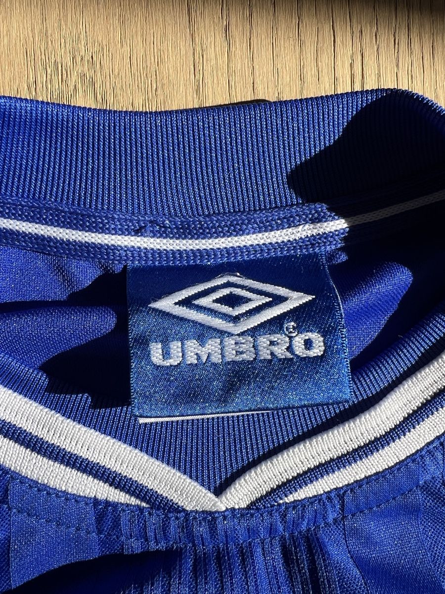 Umbro Canottiere & Pantaloni: Chrlsea jersey FA Cup Final 2000 Webley – Usato da Basel venduto da luc_8ghp 3