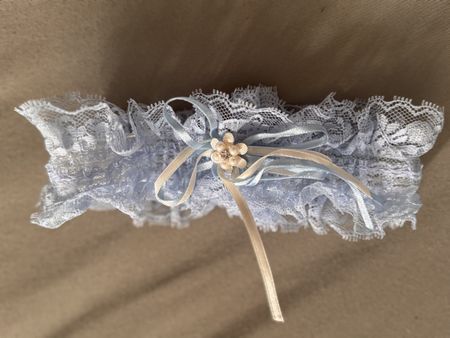 Jarretière en dentelle bleue