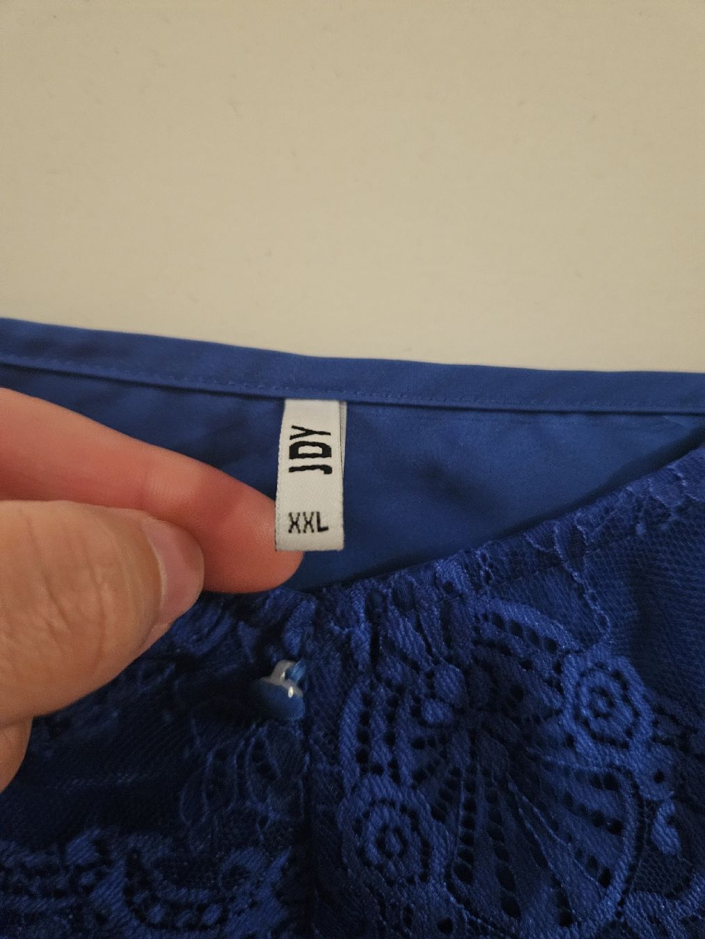 Top: débardeur – Usato da Savigny venduto da vei_8t66 1