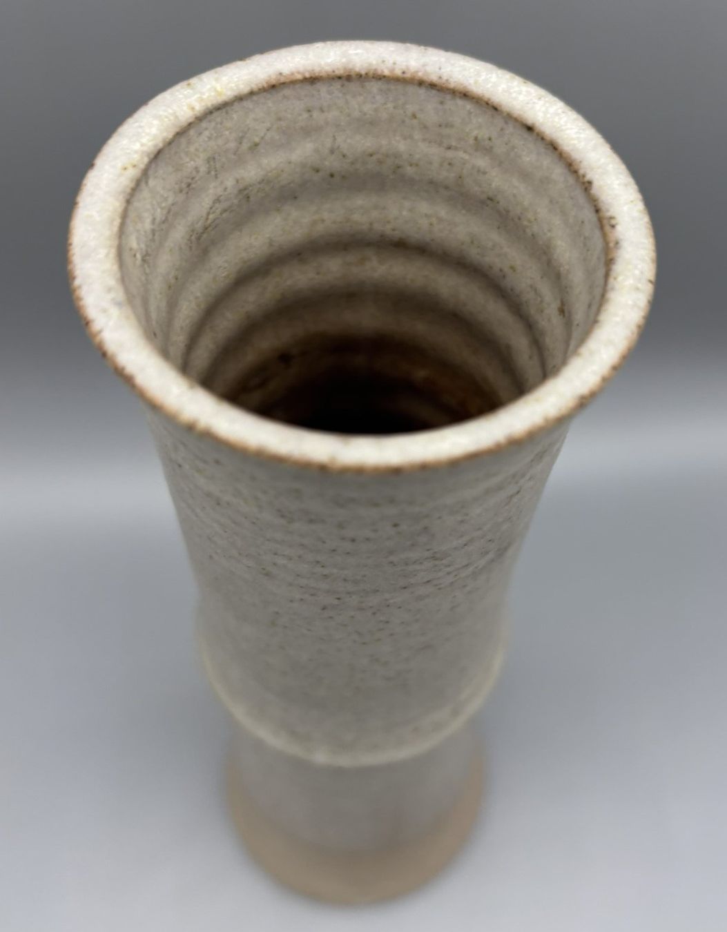 Vase & Récipients: Valerie Rees Trident Pottery Steinzeug Vase 24,5 cm Studio – D'occasion à Brunnen par mel_79gf 3